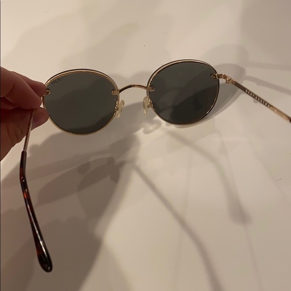 Quay round sunglasses - Picture 2 of 4